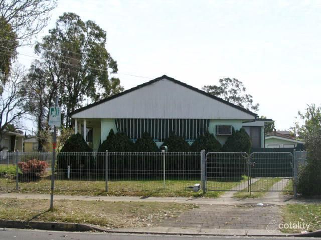 39 Willan Dr, Cartwright, NSW 2168