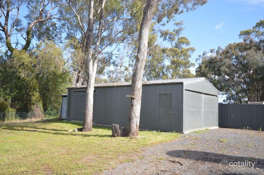 8 Barbijal St, Brocklehurst, NSW 2830
