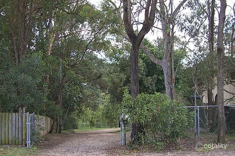30 David Rd, Holland Park, QLD 4121