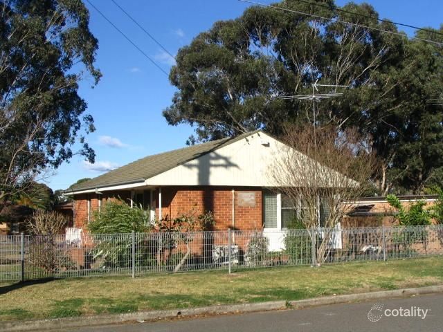 41 Marquesa Cres, Lethbridge Park, NSW 2770