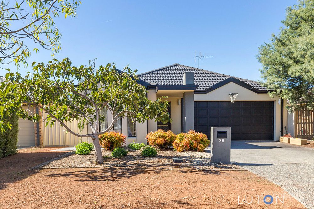 29 Eurobin St, Harrison, ACT 2914