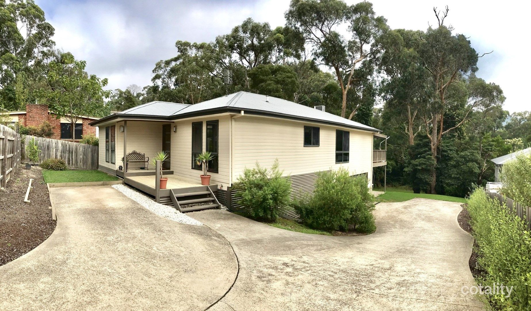 13a Bayview Ave, Upwey, VIC 3158