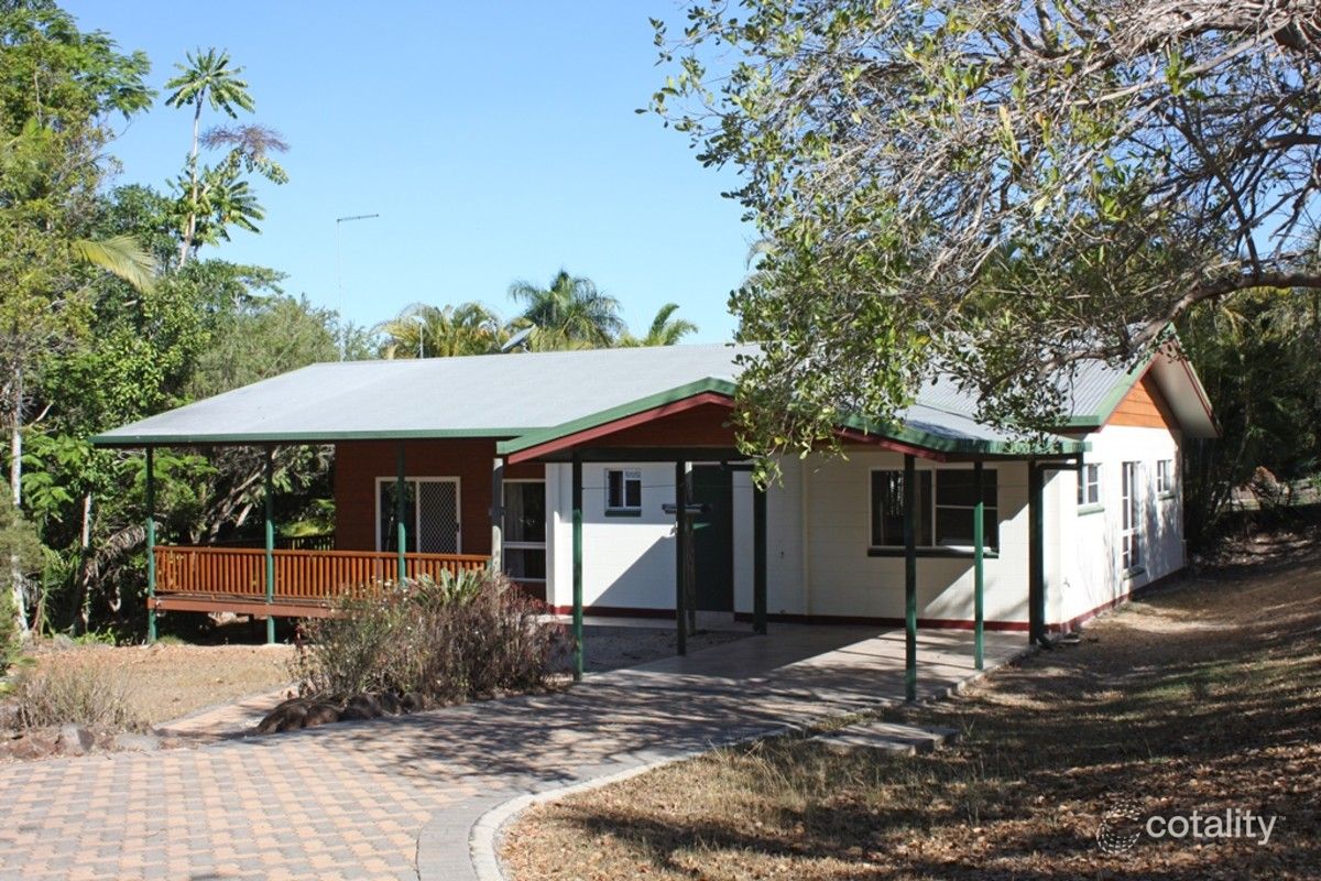 11-13 Langton Ave, Mareeba, QLD 4880