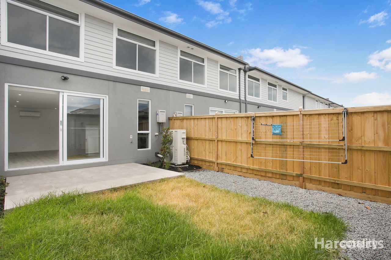 12 Portobello Bvd, Clyde North, VIC 3978