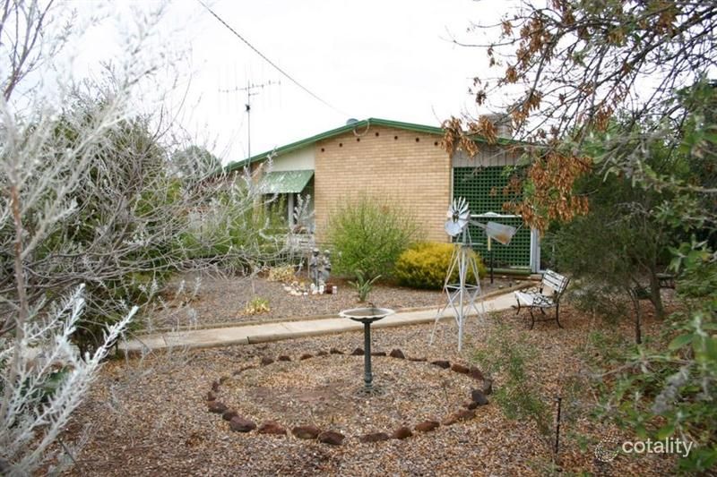 135 Sutcliff St, Sea Lake, VIC 3533