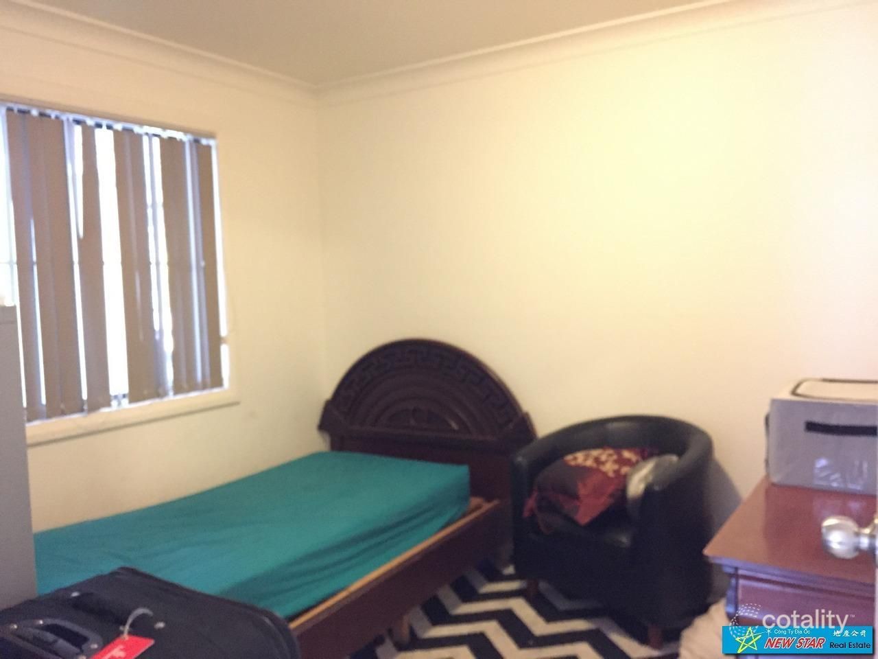 33 Quest Ave, Carramar, NSW 2163