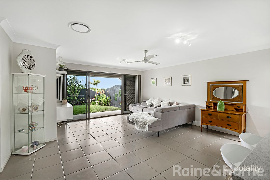 35 Chrysler Pde, North Lakes, QLD 4509