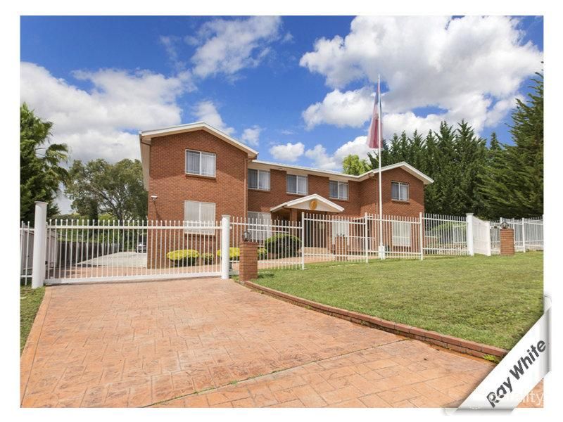 4 Bulwarra Cl, O'Malley, ACT 2606