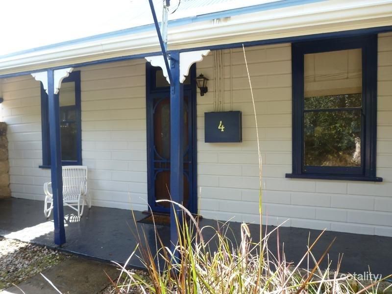 4 Wright St, White Gum Valley, WA 6162