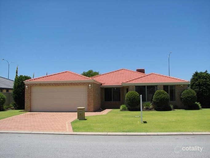19 Leschenaultia Dr, Canning Vale, WA 6155