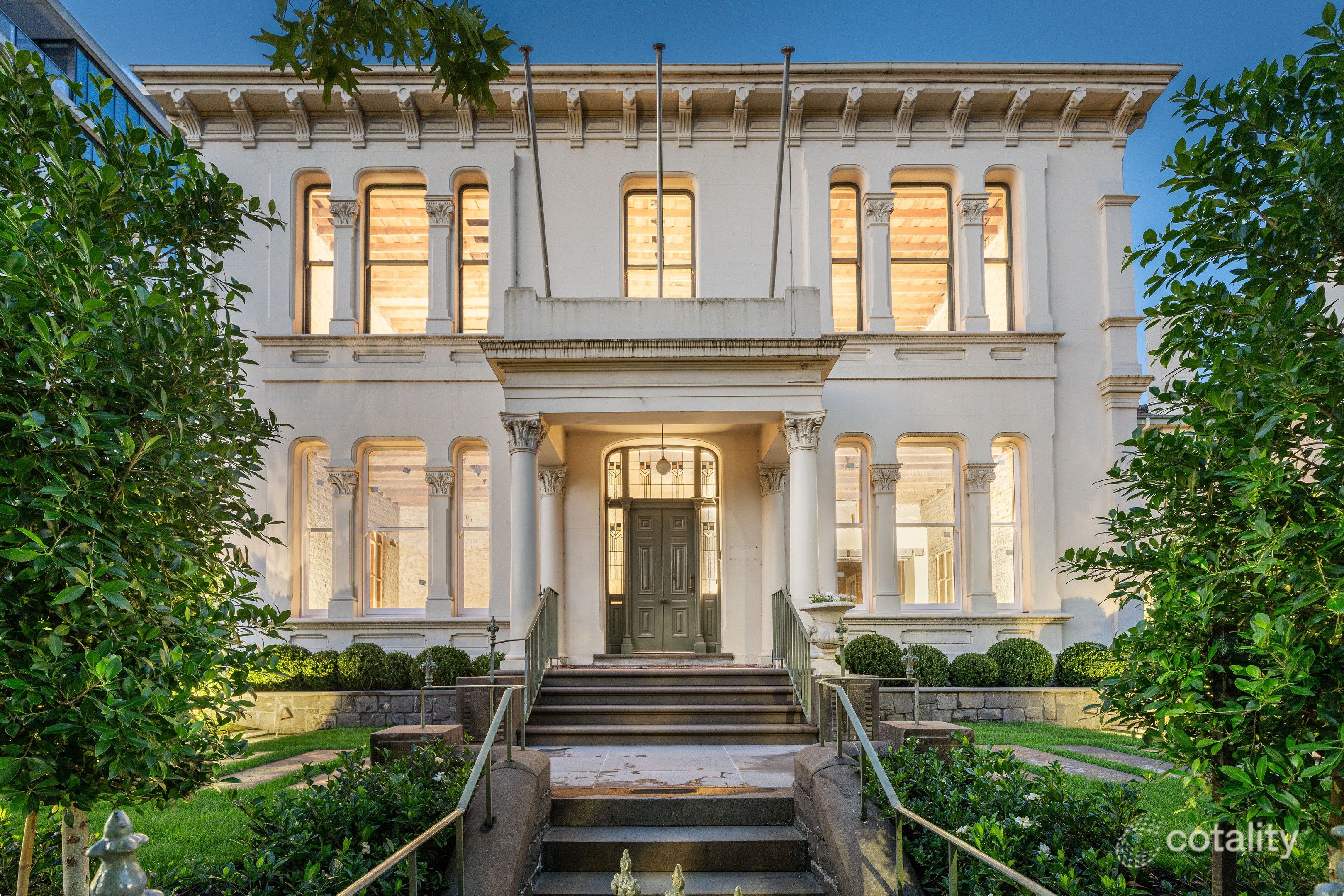 250-260 Albert St, East Melbourne, VIC 3002