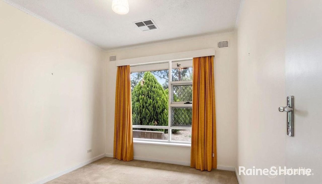 522 Milne Rd, Redwood Park, SA 5097