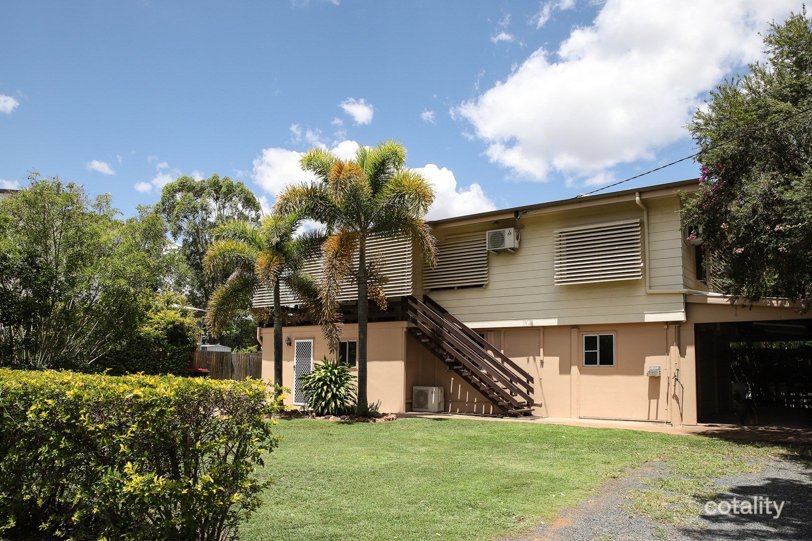 10 Goolagong Cres, Moranbah, QLD 4744
