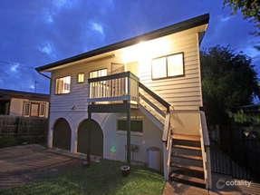 11 Sibyl St, Southport, QLD 4215