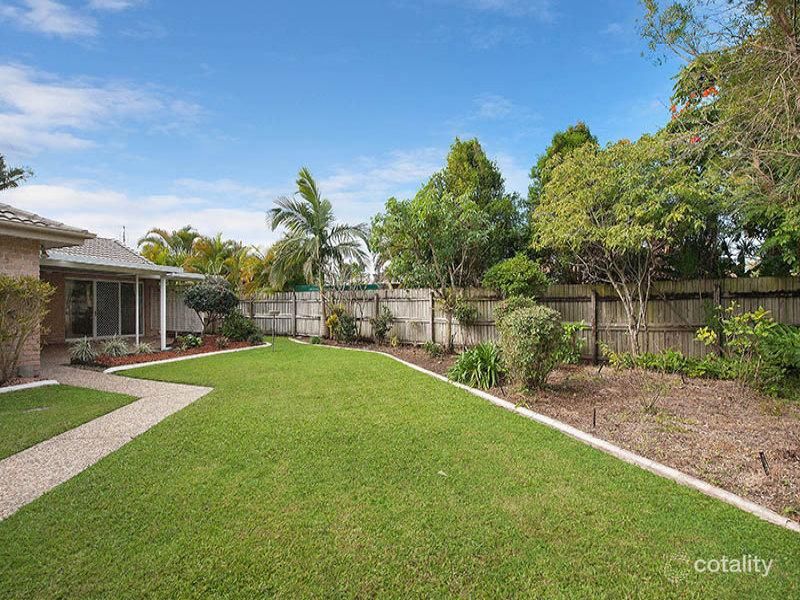8 Kona Ct, Mountain Creek, QLD 4557