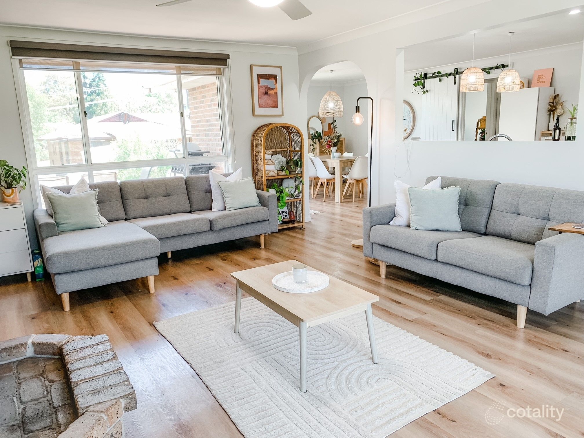 16 Yallambee Ave, Armidale, NSW 2350