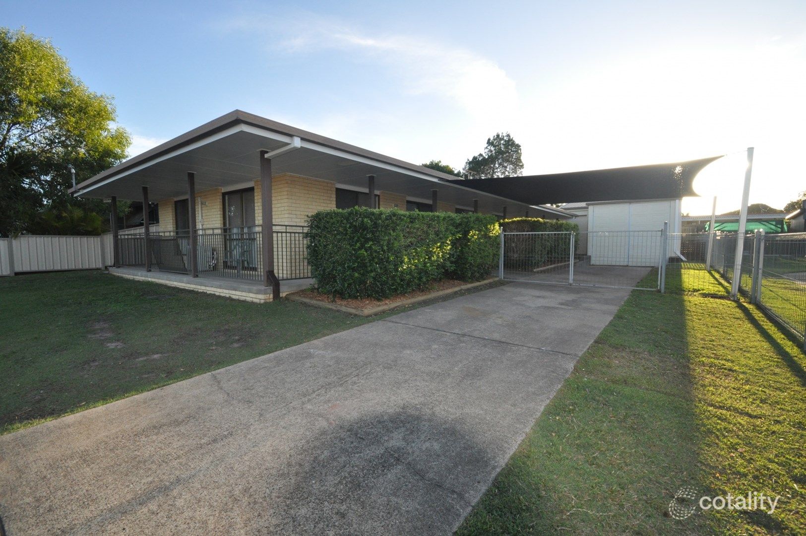 35 Limpus St, Urangan, QLD 4655