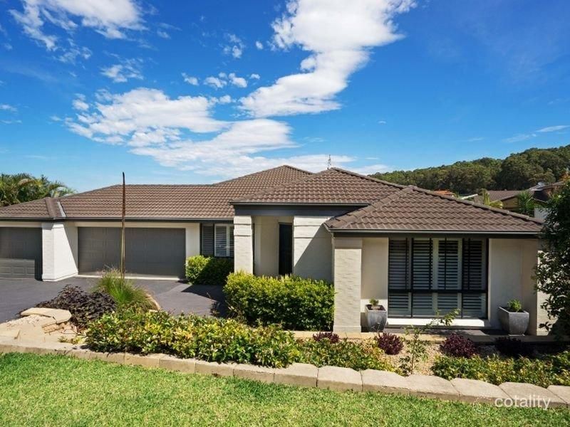 12 Whipbird Way, Belmont, NSW 2280