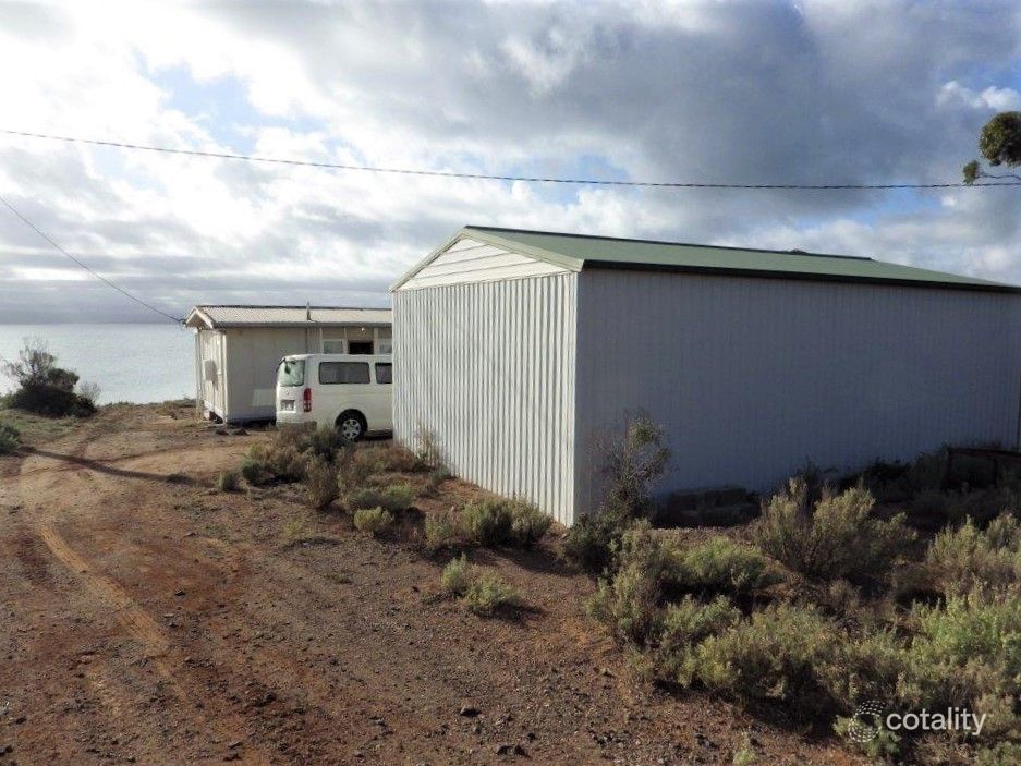 3 Quandong Dr, Douglas Point South, SA 5601