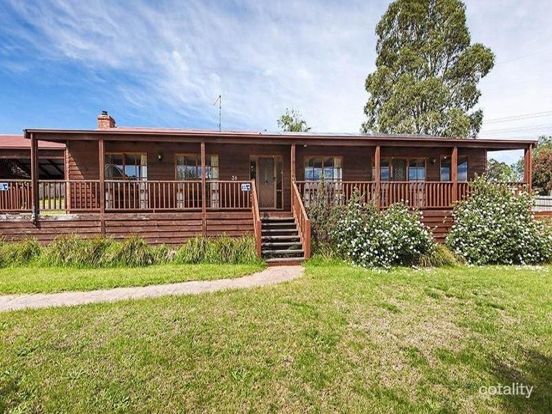 38 Kamarooka Dr, Wattle Glen, VIC 3096
