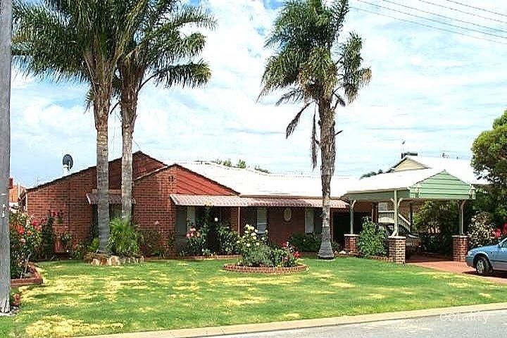 4 Weir Pl, Morley, WA 6062