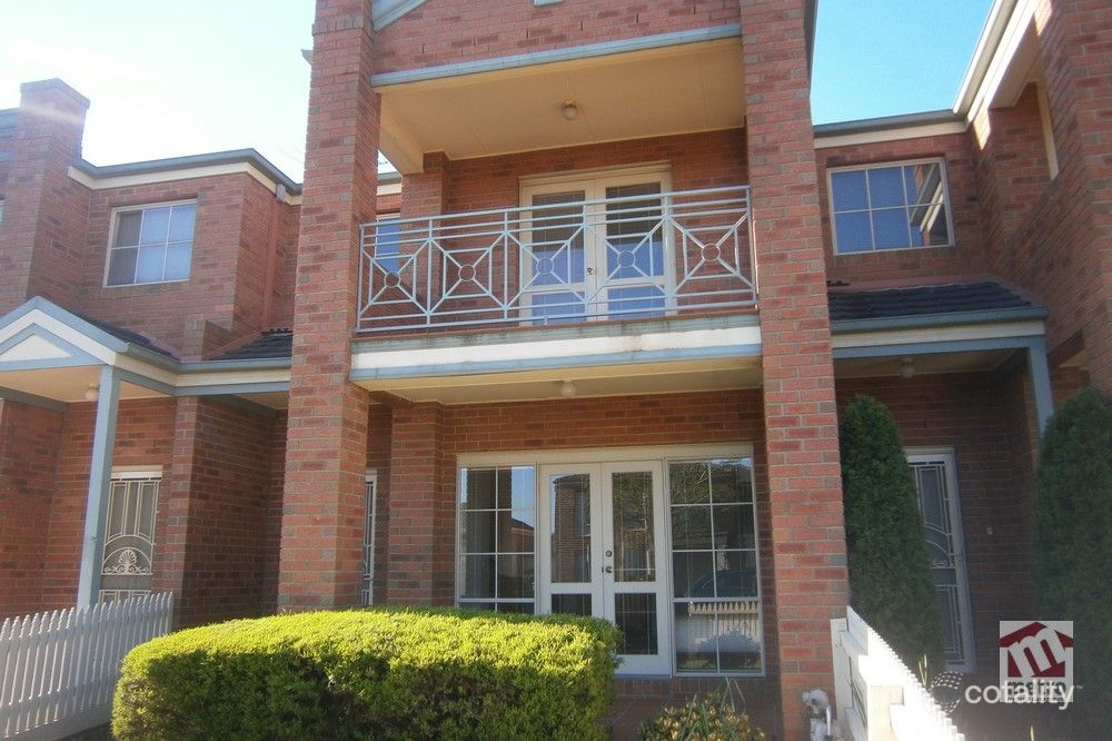 19 Cardinia Cres, Taylors Hill, VIC 3037