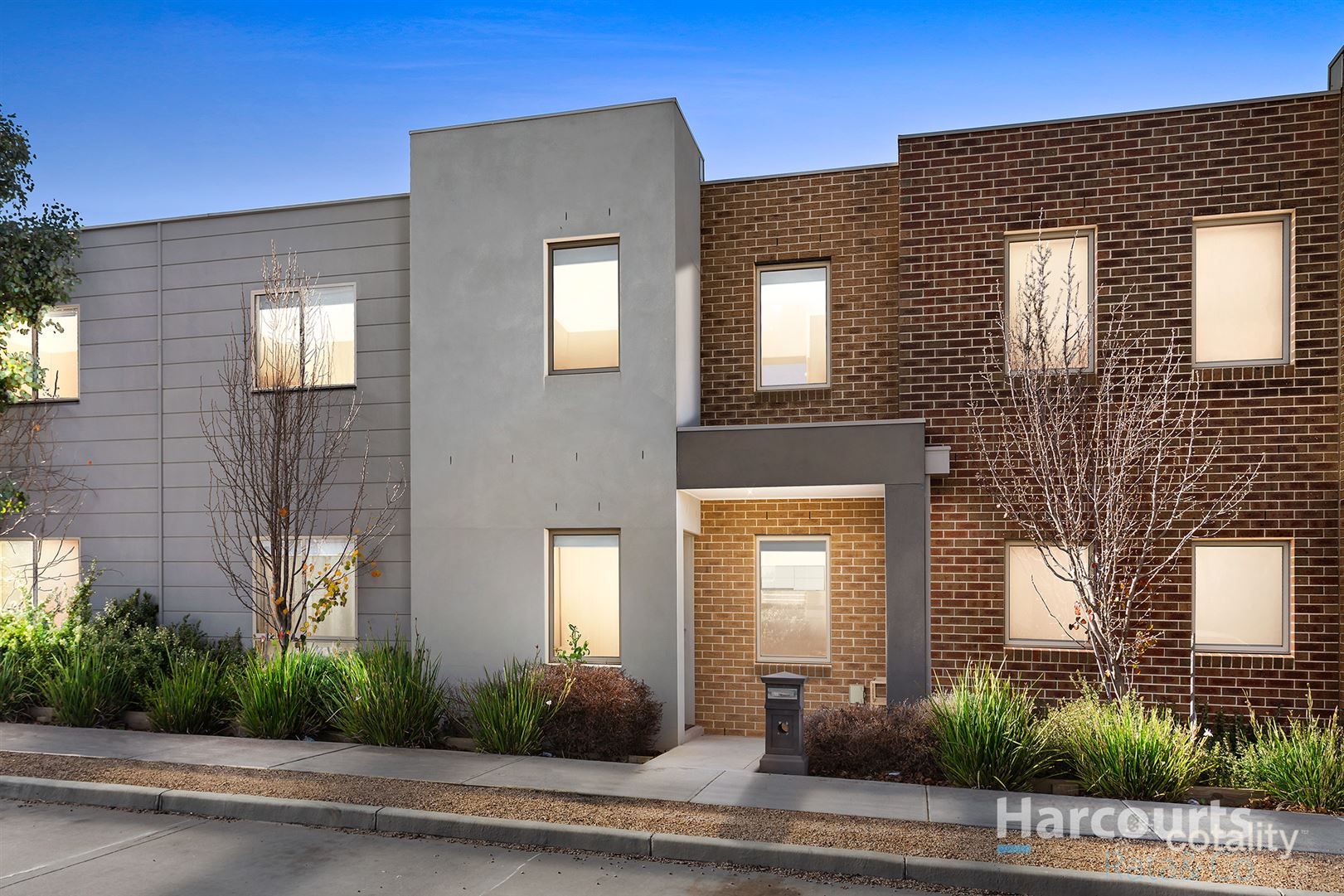2/10 Bursaria Pl, Craigieburn, VIC 3064