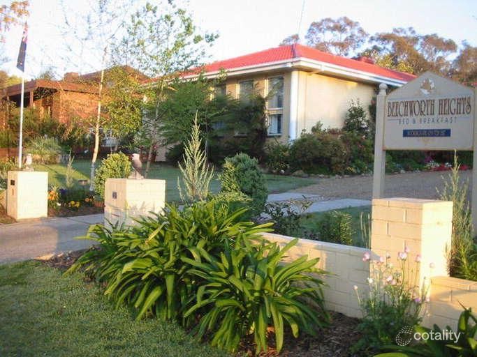21 Bridge Rd, Beechworth, VIC 3747