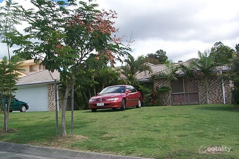 27 Madau St, Mansfield, QLD 4122