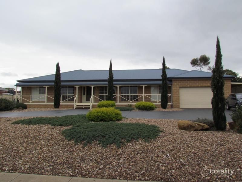 5 Mcburnie Dr, Kurunjang, VIC 3337