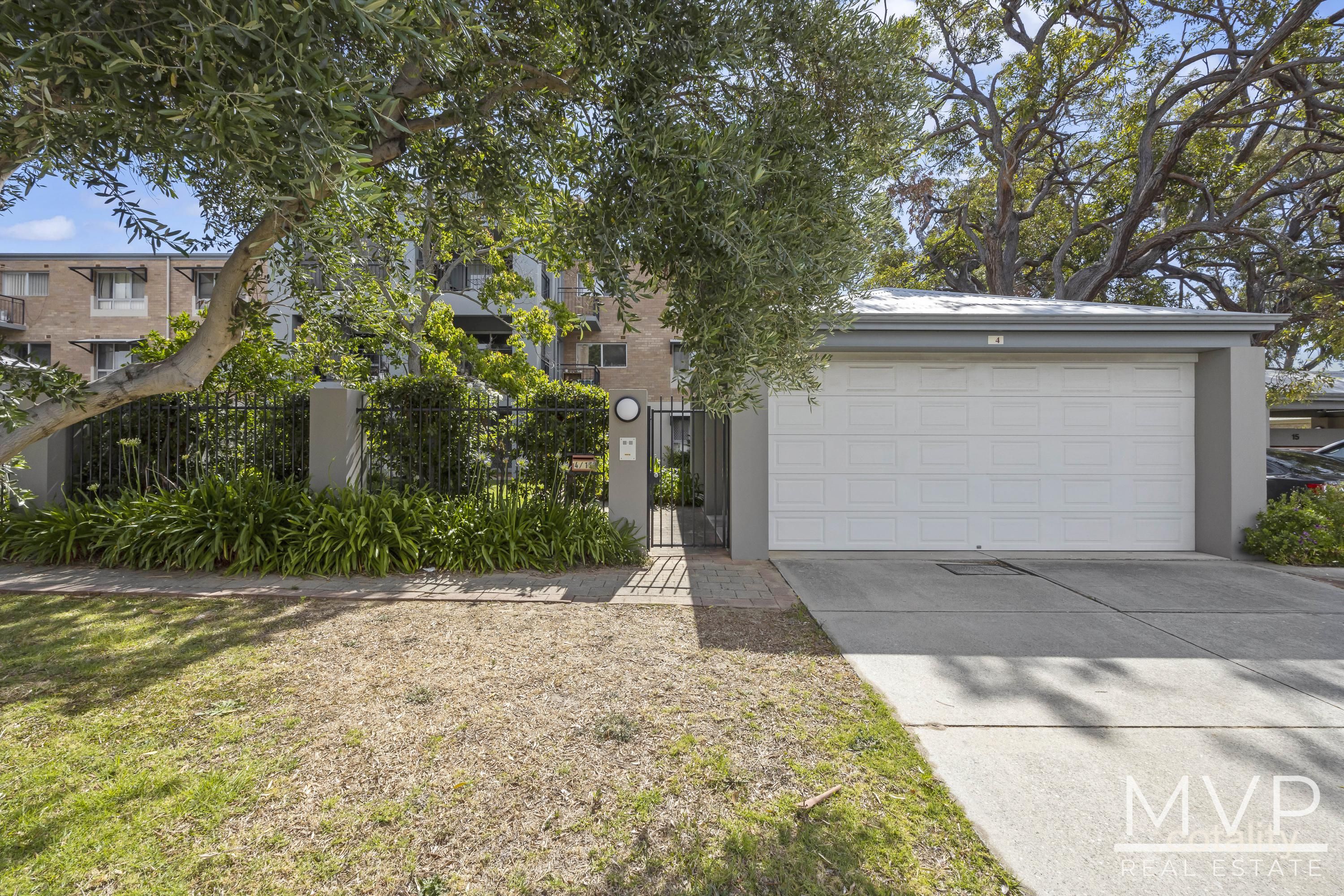 4/15 Friar John Way, Coolbellup, WA 6163