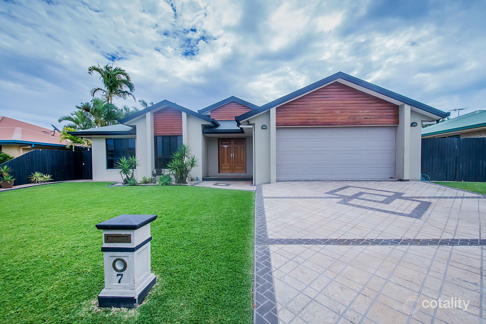 7 Gingham St, Glenella, QLD 4740