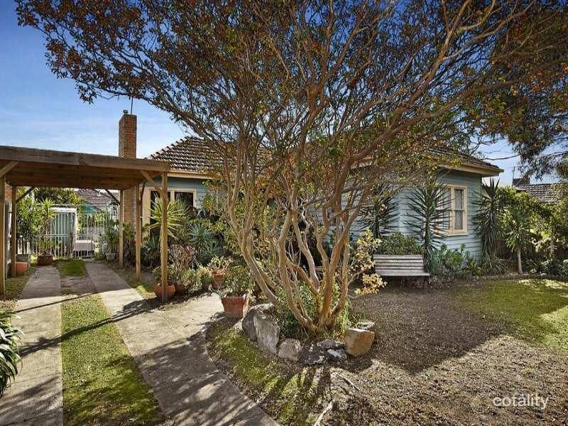 21 Grandison Gr, Oak Park, VIC 3046