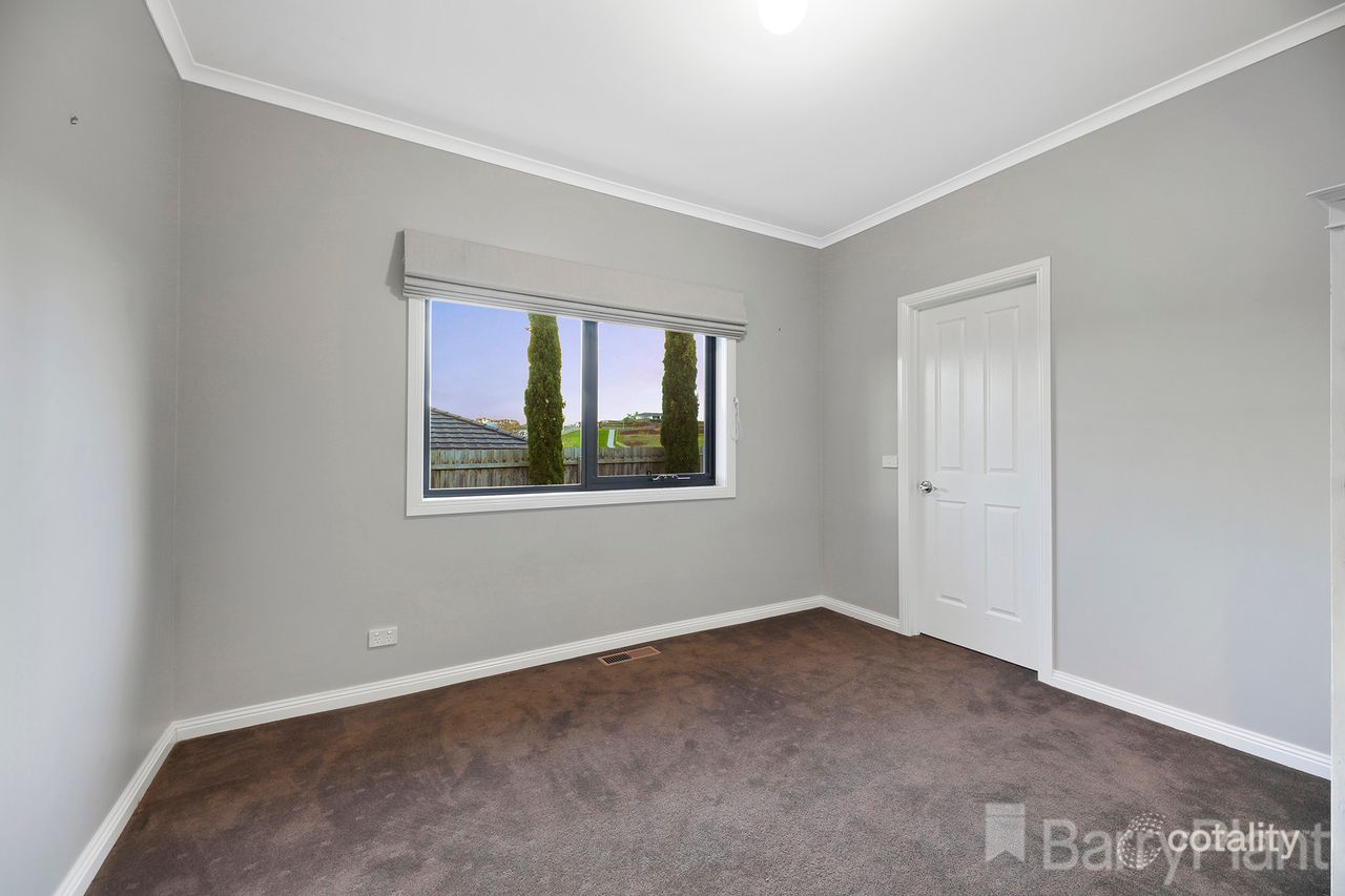 63 Windhaven Dr, Warragul, VIC 3820
