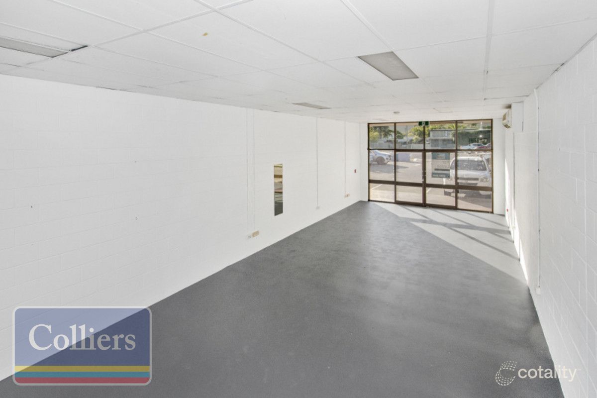 1463-1465 Riverway Dr, Kelso, QLD 4815