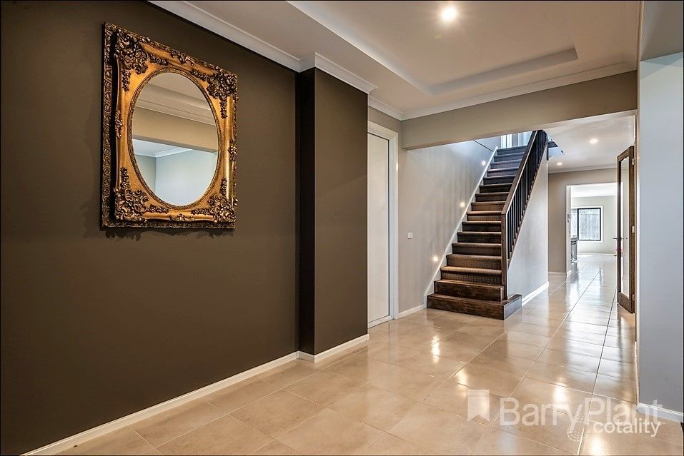 28 Burnham Cres, Keysborough, VIC 3173