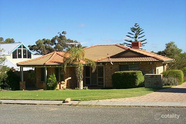 66a Elsie St, Watermans Bay, WA 6020