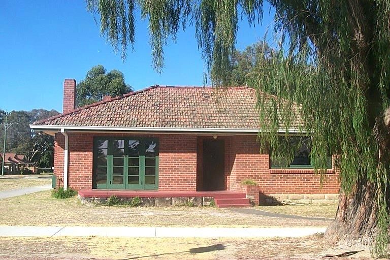 104 Bulong Ave, Redcliffe, WA 6104