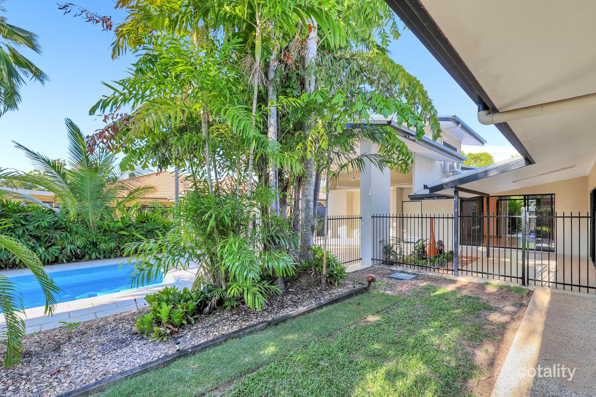 49 Ellengowan Dr, Brinkin, NT 0810