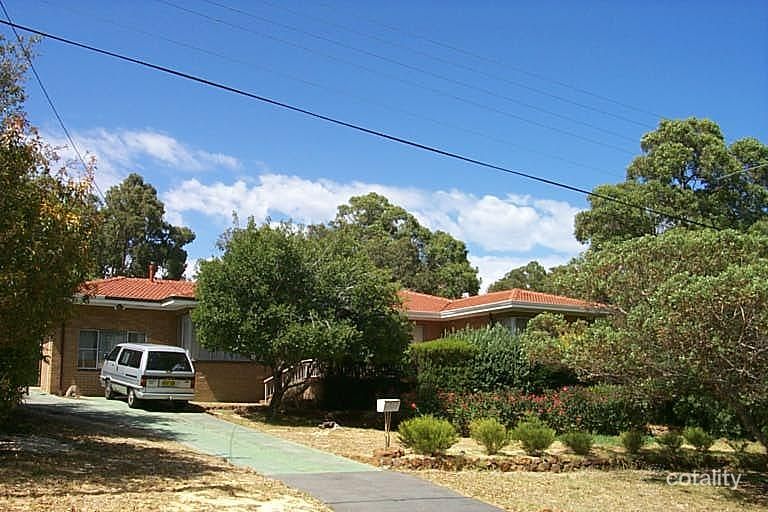 165 Grove Rd, Lesmurdie, WA 6076