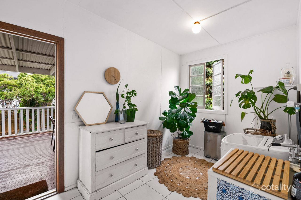 13 Adina St, Norman Park, QLD 4170