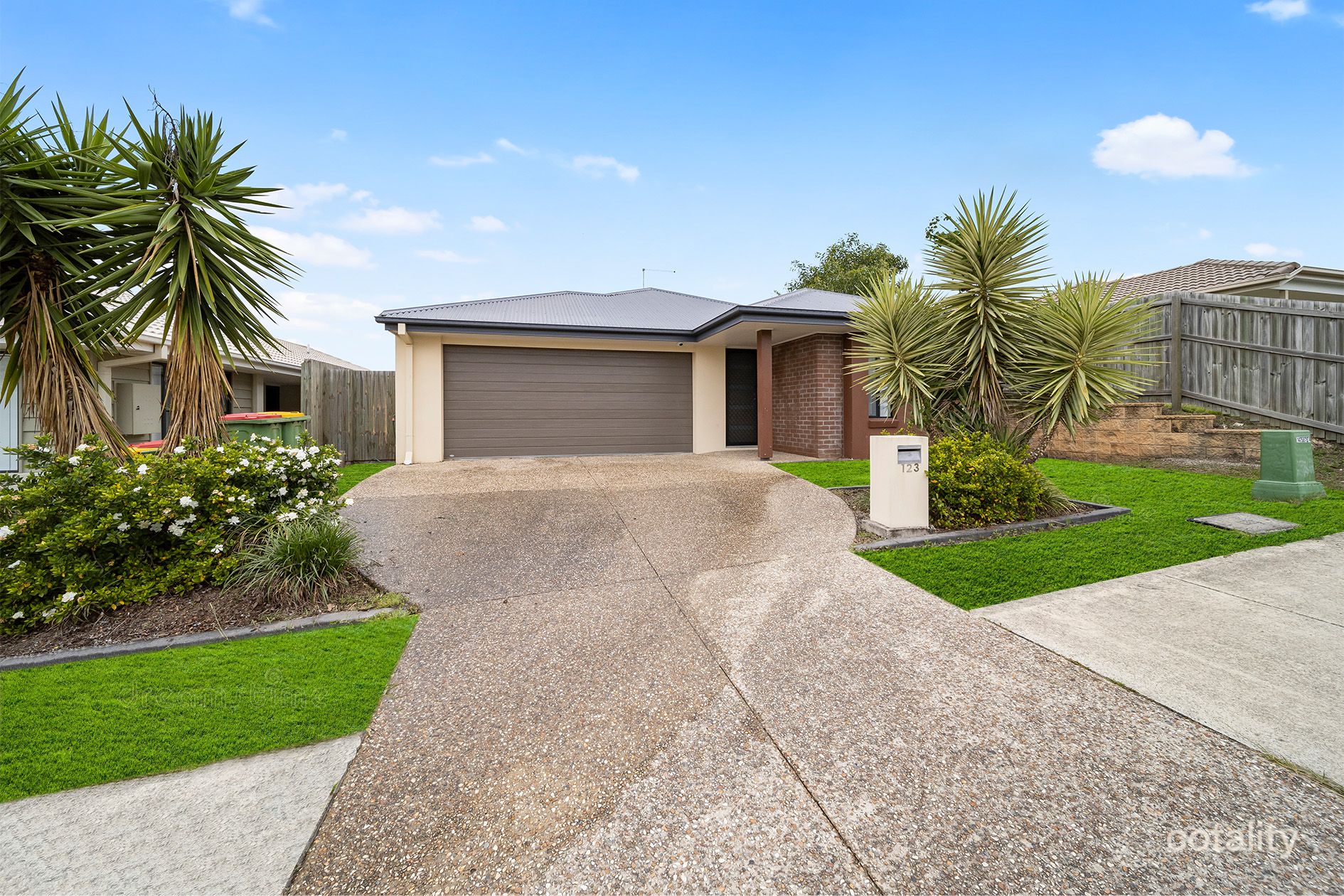 123 Dixon Dr, Pimpama, QLD 4209