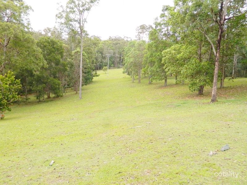 2034 Noosa Rd, Traveston, QLD 4570