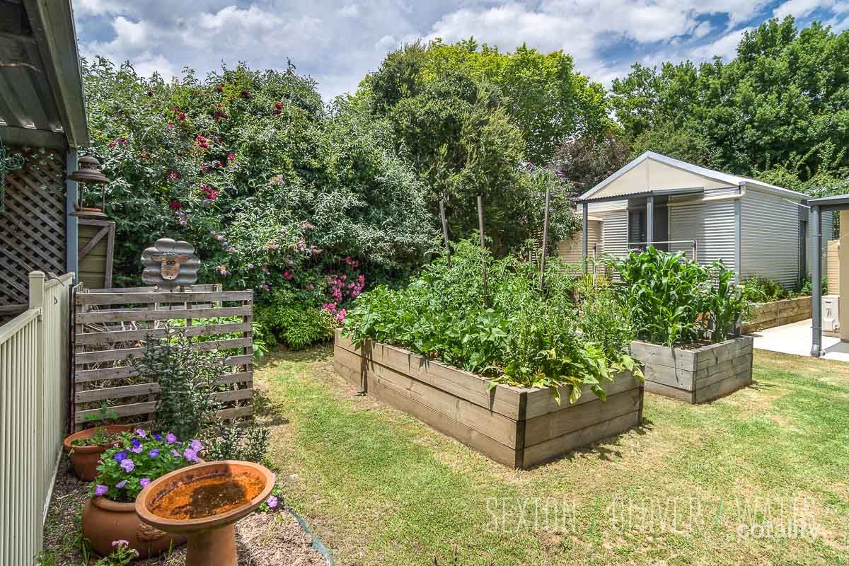 10 Robert St, Woodside, SA 5244