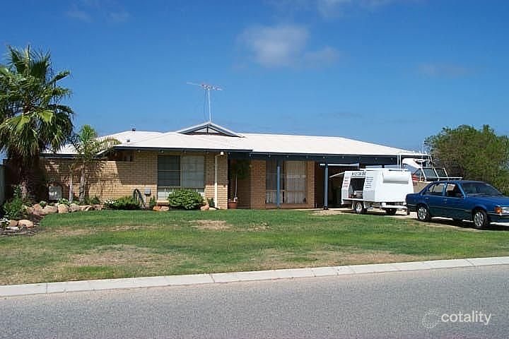 17 Fleetwing Hts, Ocean Reef, WA 6027