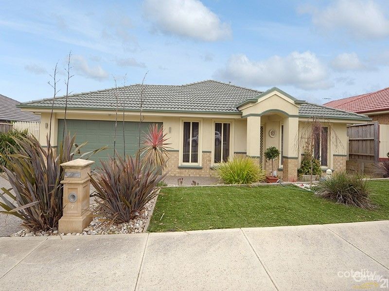 7 Monarch Rd, Berwick, VIC 3806