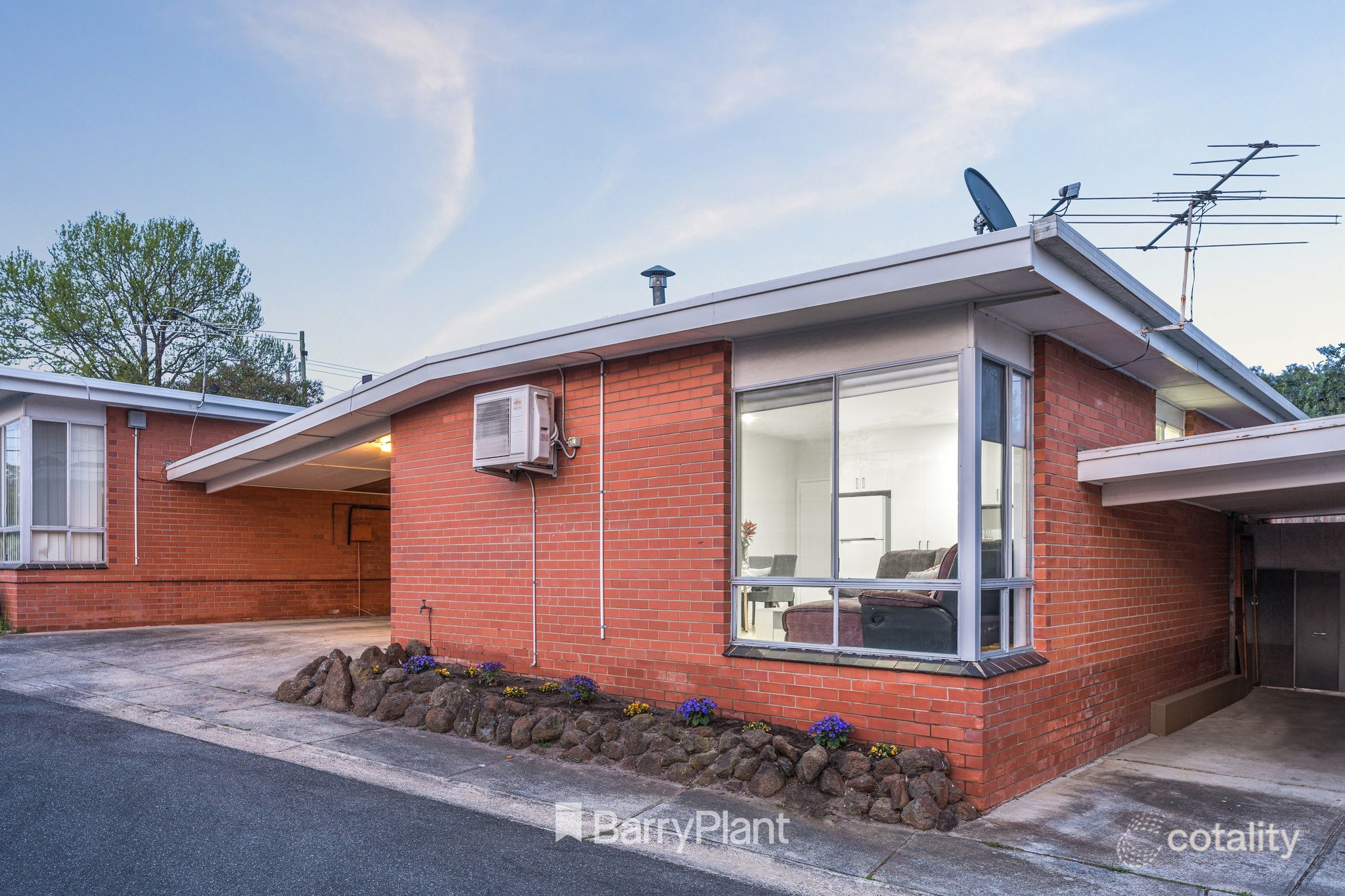 2/228 Roslyn Rd, Highton, VIC 3216