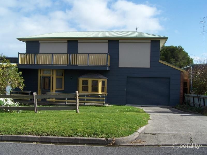 7 Grandview Gr, Inverloch, VIC 3996