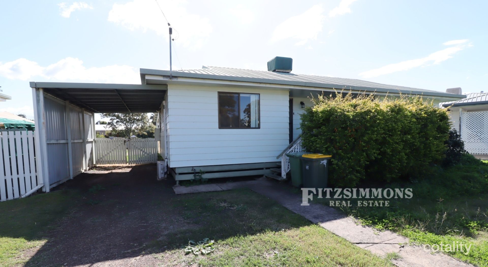 30 College Cres, Dalby, QLD 4405