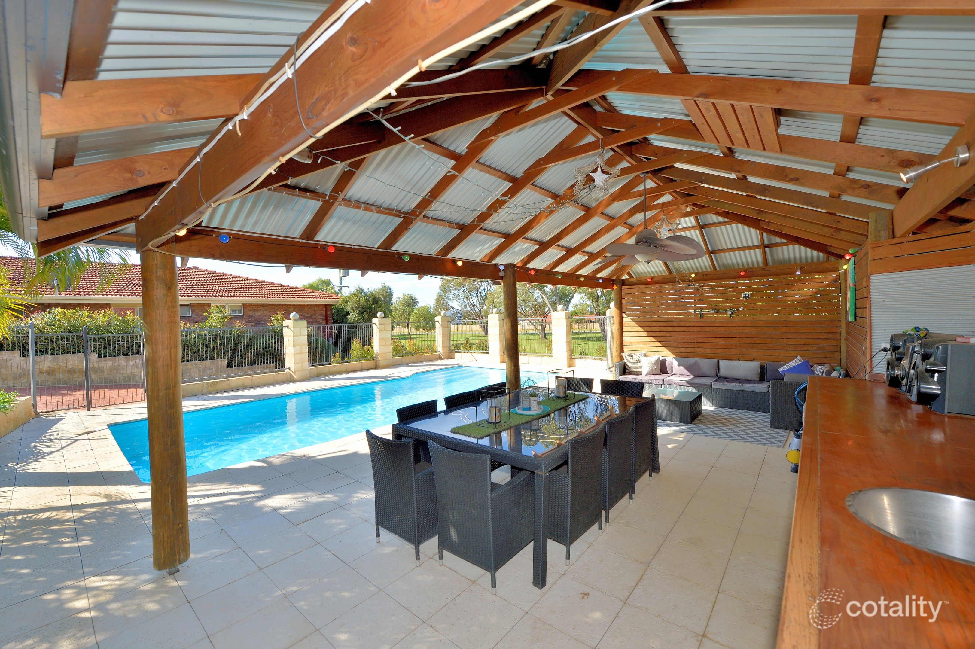 12 Dalrymple Tce, Halls Head, WA 6210